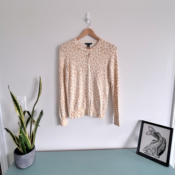 Tommy Hilfiger Sweaters - Tommy Hilfiger Animal Print Cardigan - Size XS